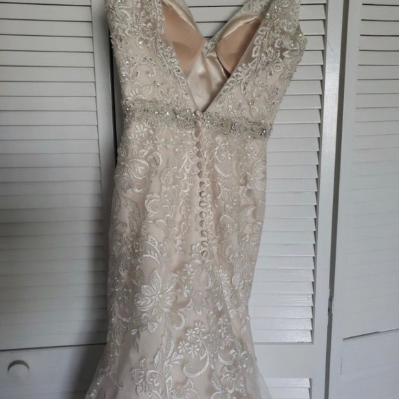 MORI LEE BRIDAL WEDDING GOWN SIZE 6 - Picture 5 of 11